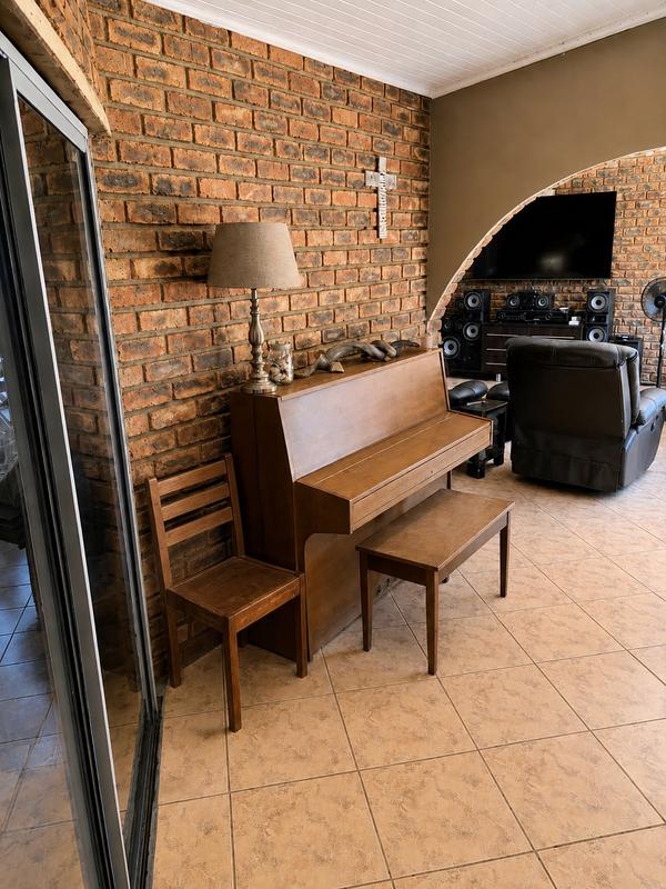 4 Bedroom Property for Sale in Meyerhof Free State